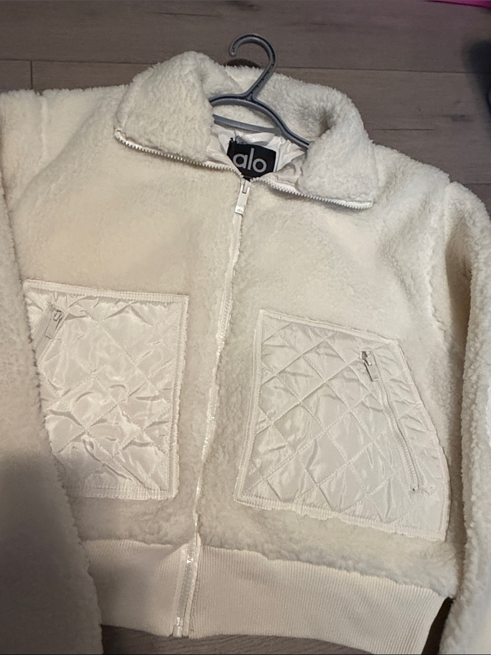 ALO Yoga Cream Sherpa Quilted Pocket Zip Jacket
